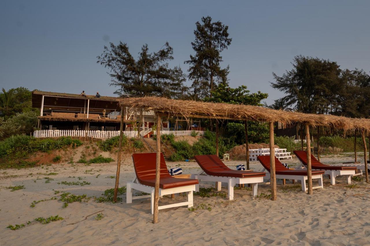Woodpegger By The Beach, Mandrem Buitenkant foto